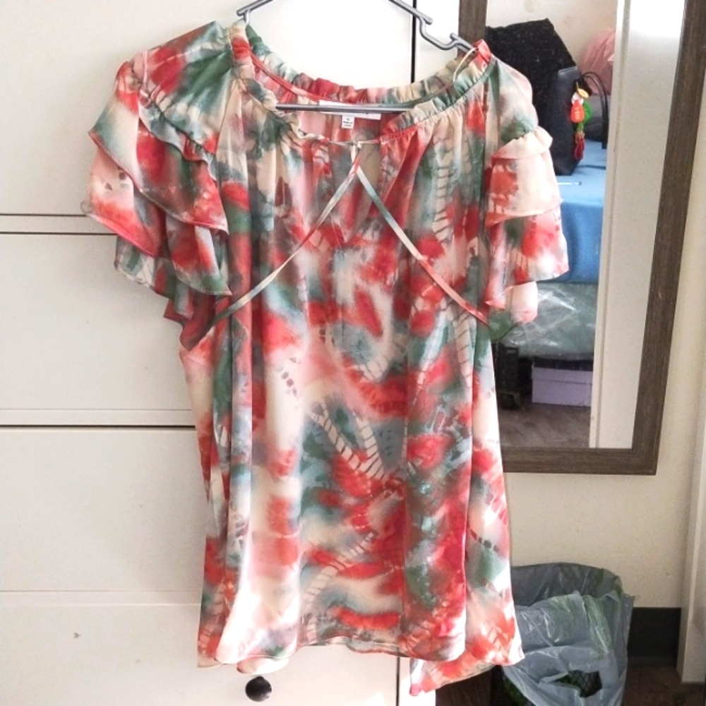 Rose + Olive tie die polyester Blouse